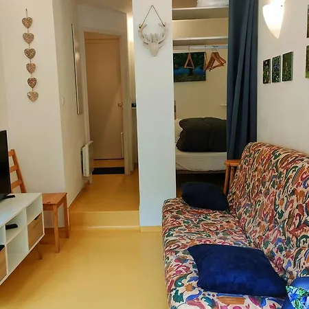 아파트 Grand Moderne En Centre-ville Avec Cuisine Equipee Et Coin Nuit Separe - Fr-1-234-331 *
